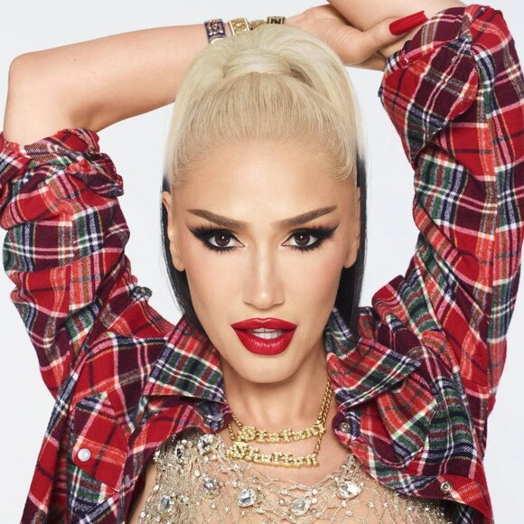 GXVE Anaheim Shine High-Performance Satin*Lipstick~Loara (Orange Red) 3g NIB - Picture 11 of 16